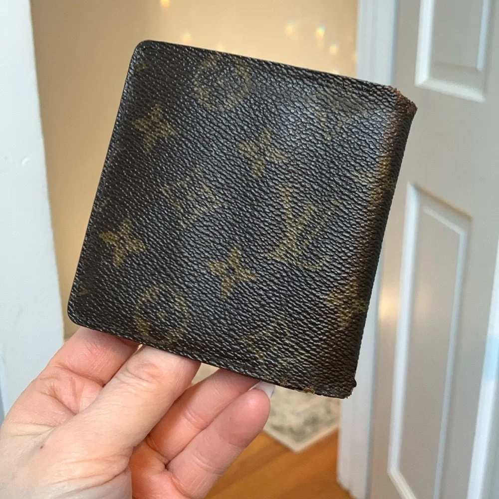 1998 authentic Louis Vuitton card holder / men’s wallet